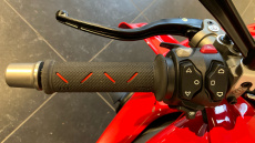 Ducati Streetfighter V4 S Red (25MY)